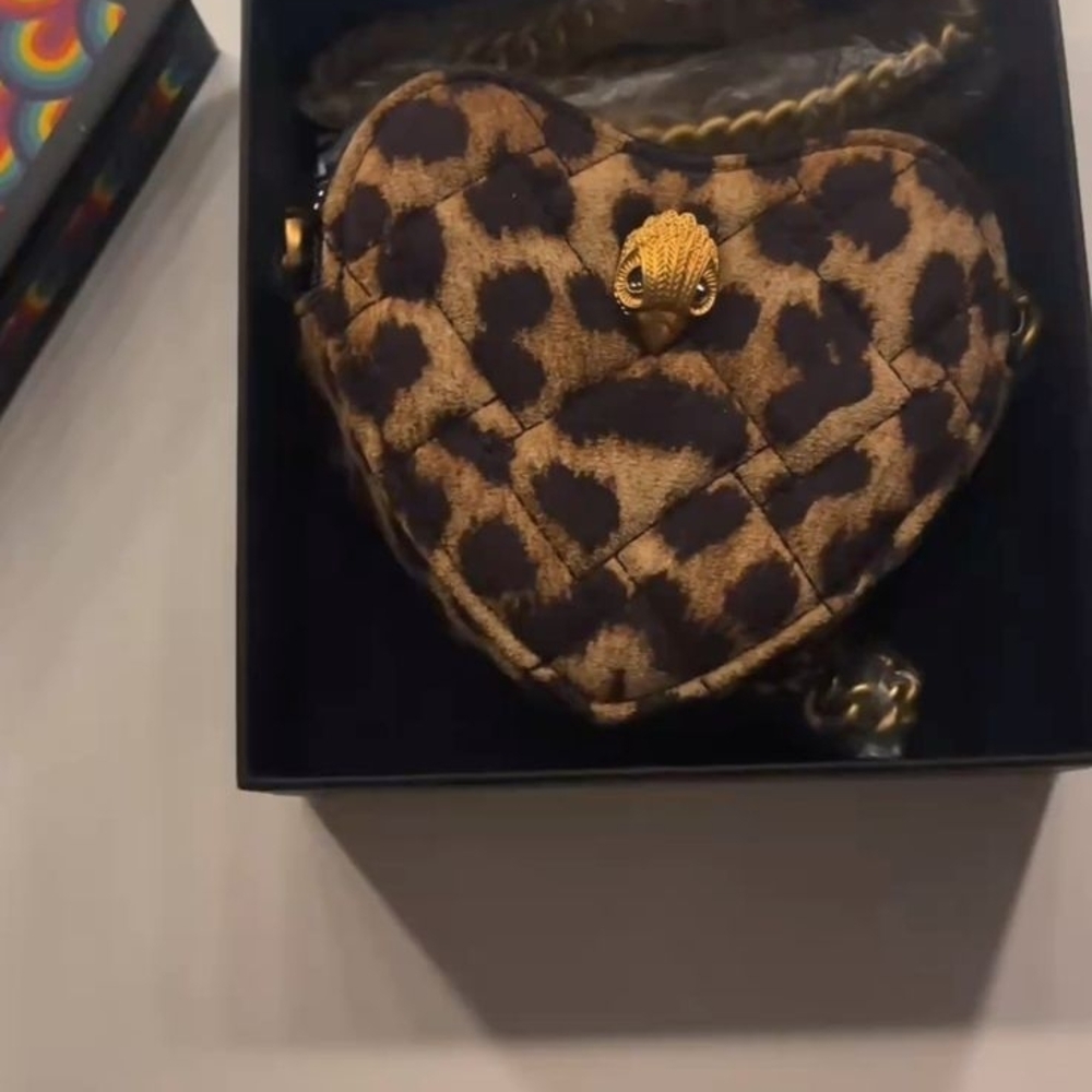 Leopard Print Heart-Shaped Women's Bag